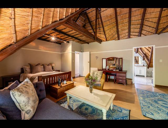 7 BEDROOM HOUSE FOR SALE IN BRYANSTON